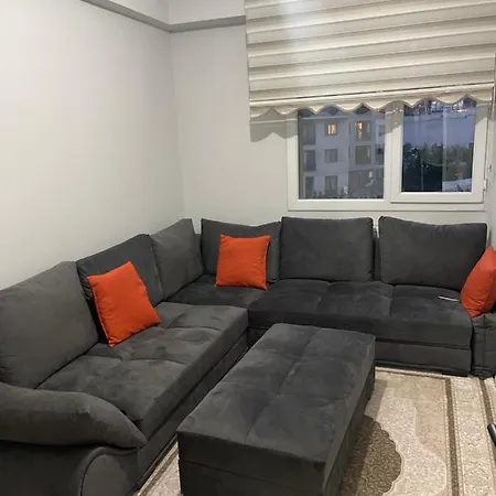 Oezel Muelk Apartament